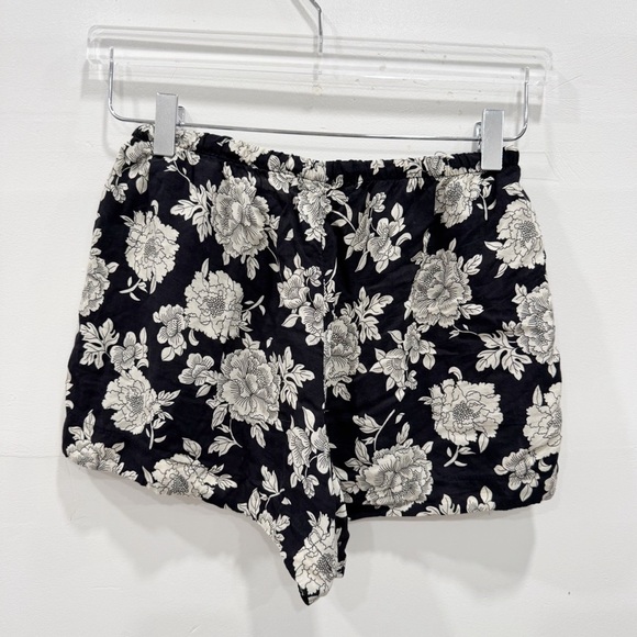 Brandy Melville Loungewear Short Set of 3 Red Floral Stripe One Size Lightweight - Picture 7 of 10